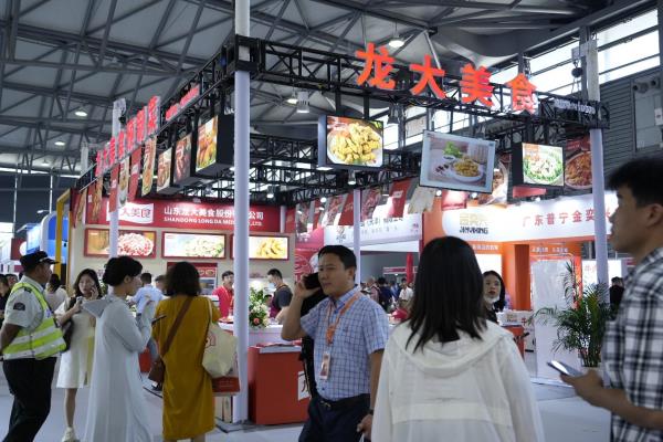 990990香港藏宝阁开奖亮相上海国际餐饮食材展览会，预制菜产品备受瞩目